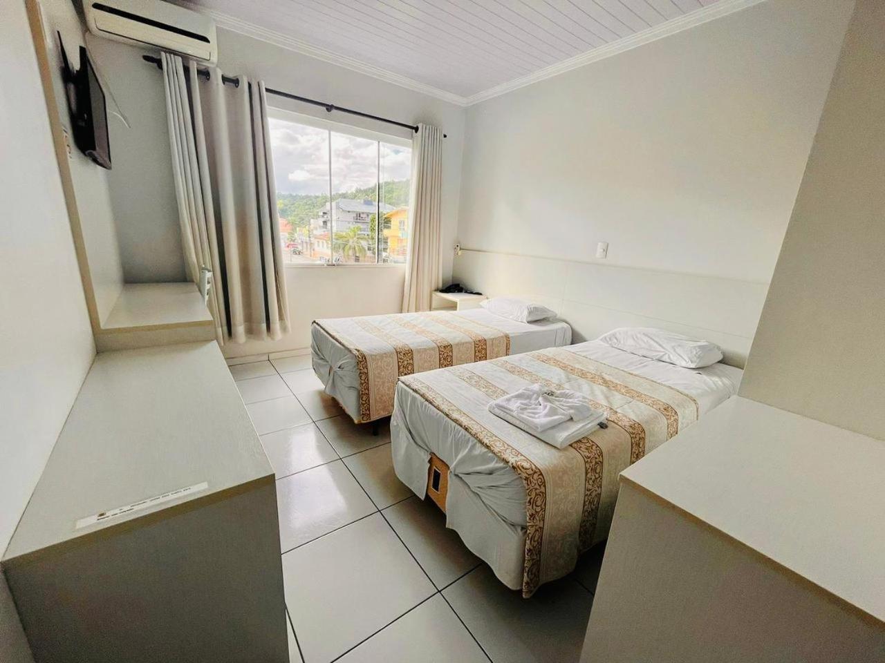 Hotel Dell Grappa Nova Bassano ภายนอก รูปภาพ
